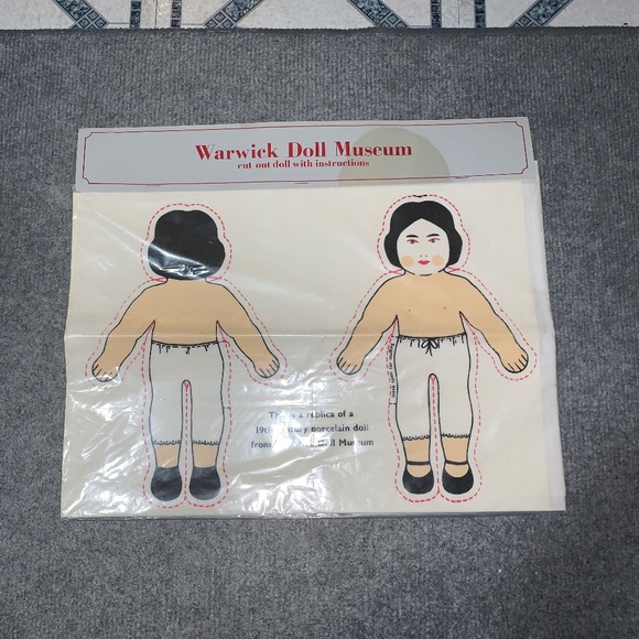 2 Pattern Kits - WARWICK DOLL MUSEUM CLOTH DOLL W CLOTHING & THOMAS CAT - NOS - Picture 1 of 3